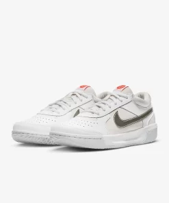 Nike Court Zoom Lite 3 Cream- Tennis Shoe 8 Nike Court Zoom Lite 3 Cream- Tennis Shoe -NIKE shop 9bf096e5 8163 4ee4 b521 f60ac3bb2b46